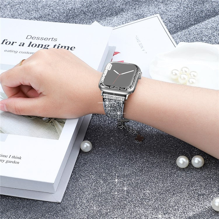 For Apple Watch 10 46mm / Ultra 2 / Ultra 49mm / 9 8 7 45mm / SE (2023) SE (2022) SE 6 5 4 44mm / 3 2 1 42mm Watch Strap - Silver / Silver