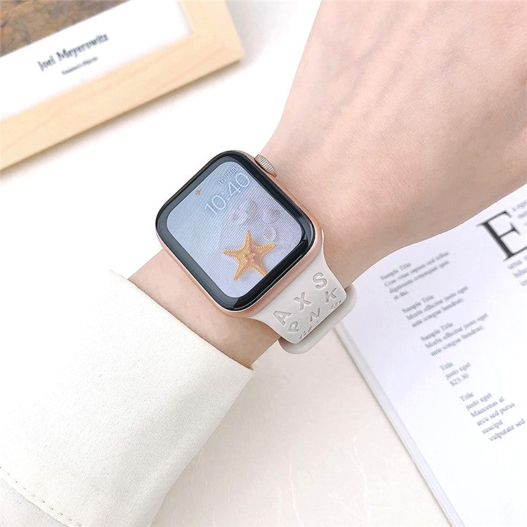 For Apple Watch 10 46mm / Ultra 2 / Ultra 49mm / 9 8 7 45mm / SE (2023) SE (2022) SE 6 5 4 44mm / 3 2 1 42mm Silicone Watch Strap - Black