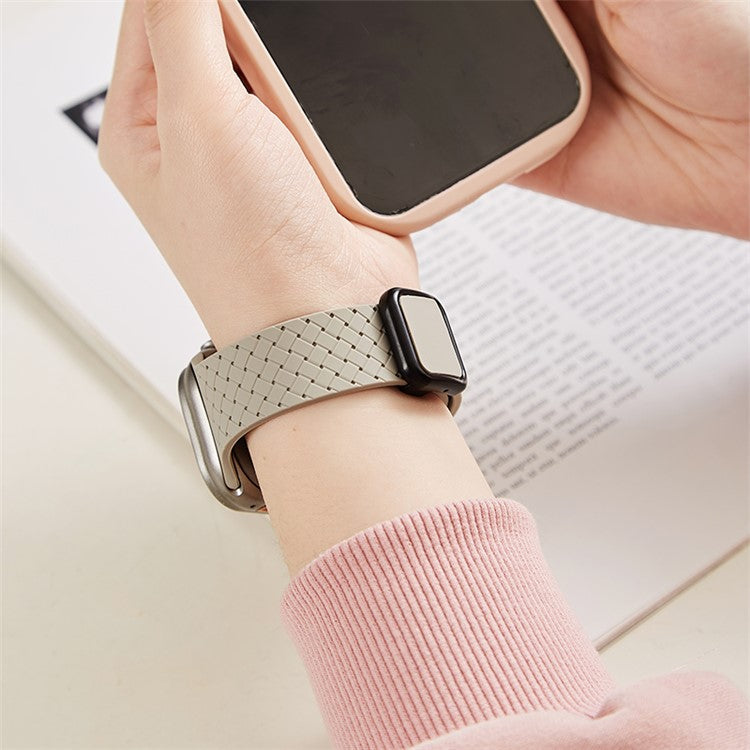 Watch Band For Apple Watch Series 10 42mm / 9 8 7 41mm / SE (2023) SE (2022) SE 6 5 4 40mm / 3 2 1 38mm Woven Texture Silicone Strap - Pink