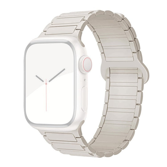 For Apple Watch 10 46mm / Ultra 2 / Ultra 49mm / 9 8 7 45mm / SE (2023) SE (2022) SE 6 5 4 44mm / 3 2 1 42mm Silicone Strap Magnetic - Starlight