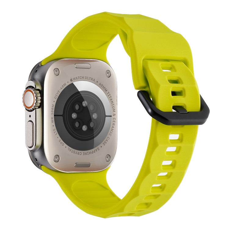 For Apple Watch 10 46mm / Ultra 2 / Ultra 49mm / 9 8 7 45mm / SE (2023) SE (2022) SE 6 5 4 44mm / 3 2 1 42mm Silicone Watch Strap - Fluorescent Green