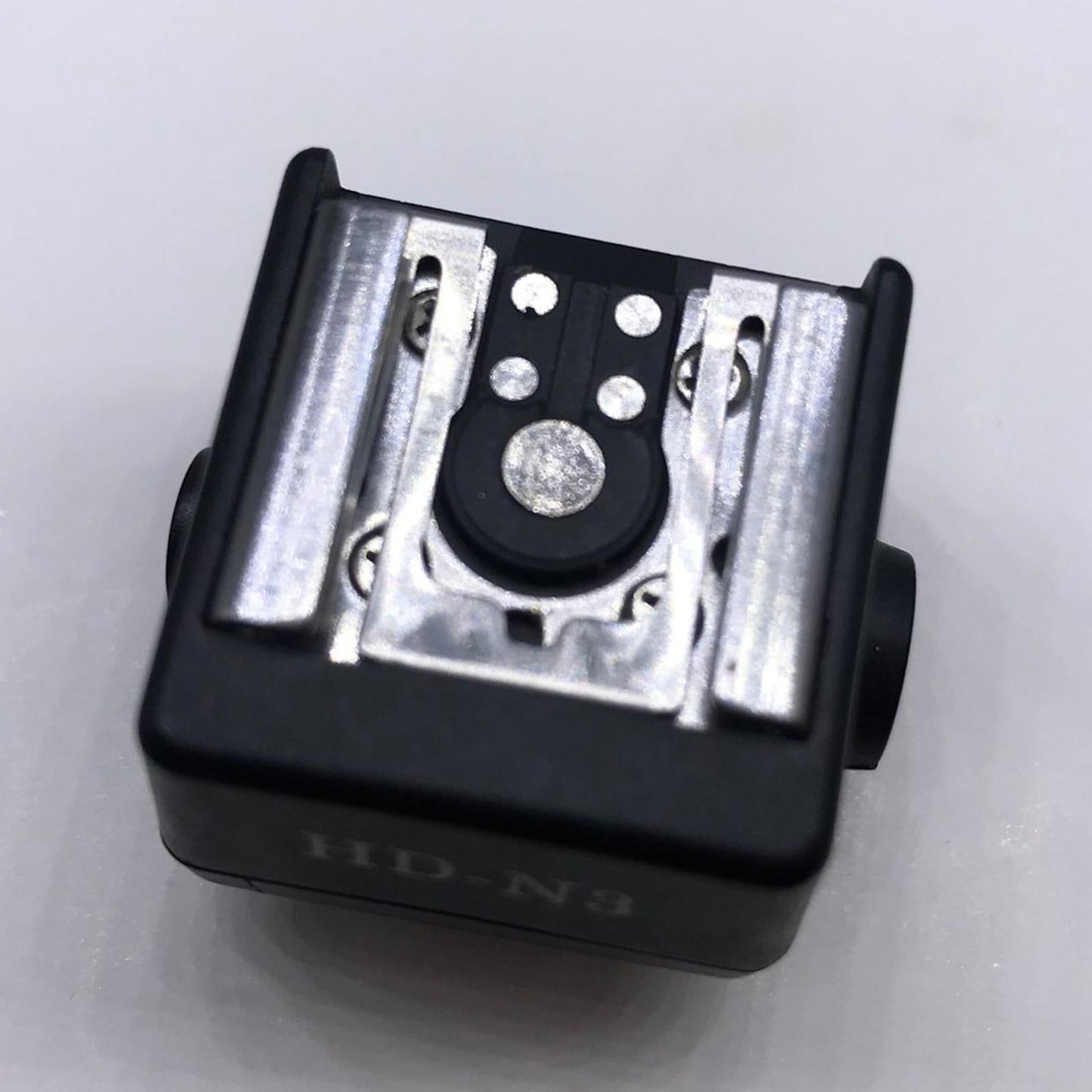 Mini Flash Hot Shoe Adapter Converter for Sony Alpha A550 A850 Durable
