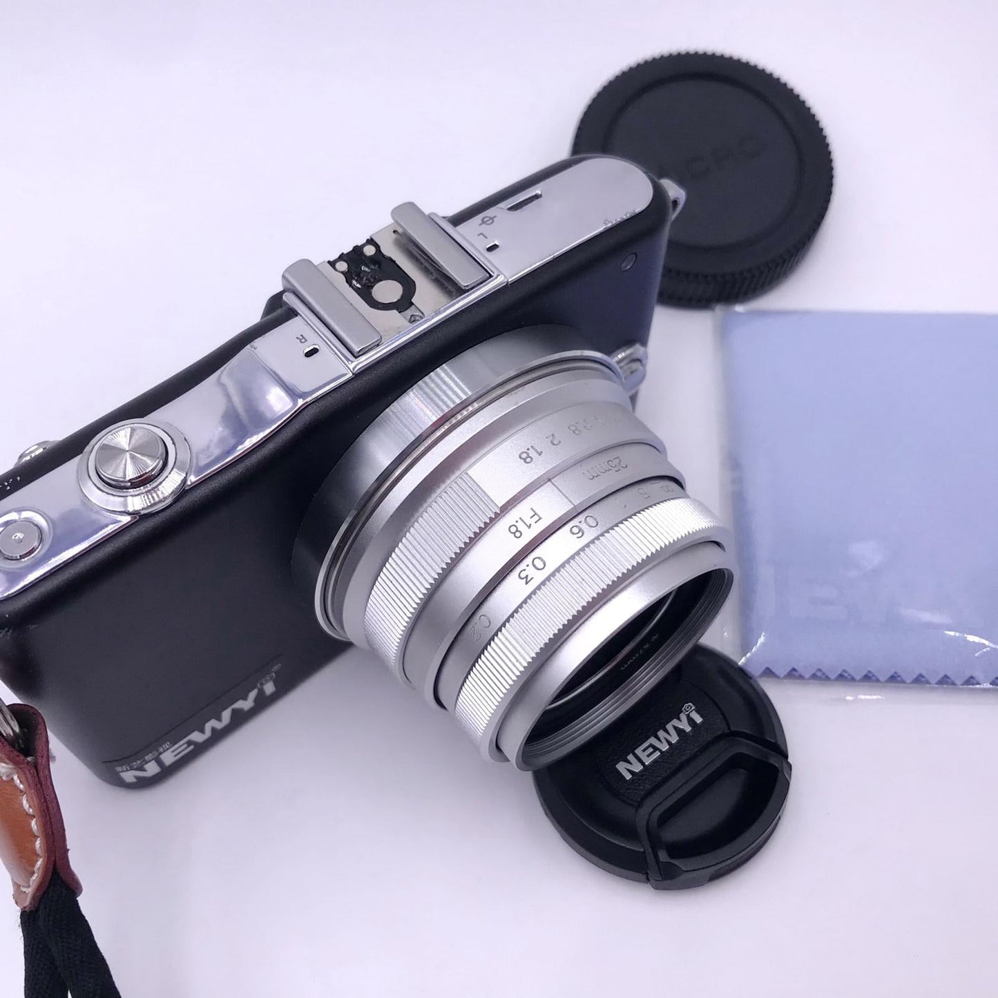 Prime Fixed Lens F/1.8 with Front Lens Cover for Micro Cameras  M4 3