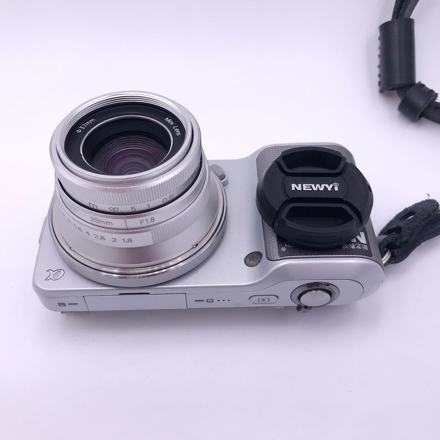 Prime Fixed Lens F/1.8 with Front Lens Cover for Micro Cameras  NEX