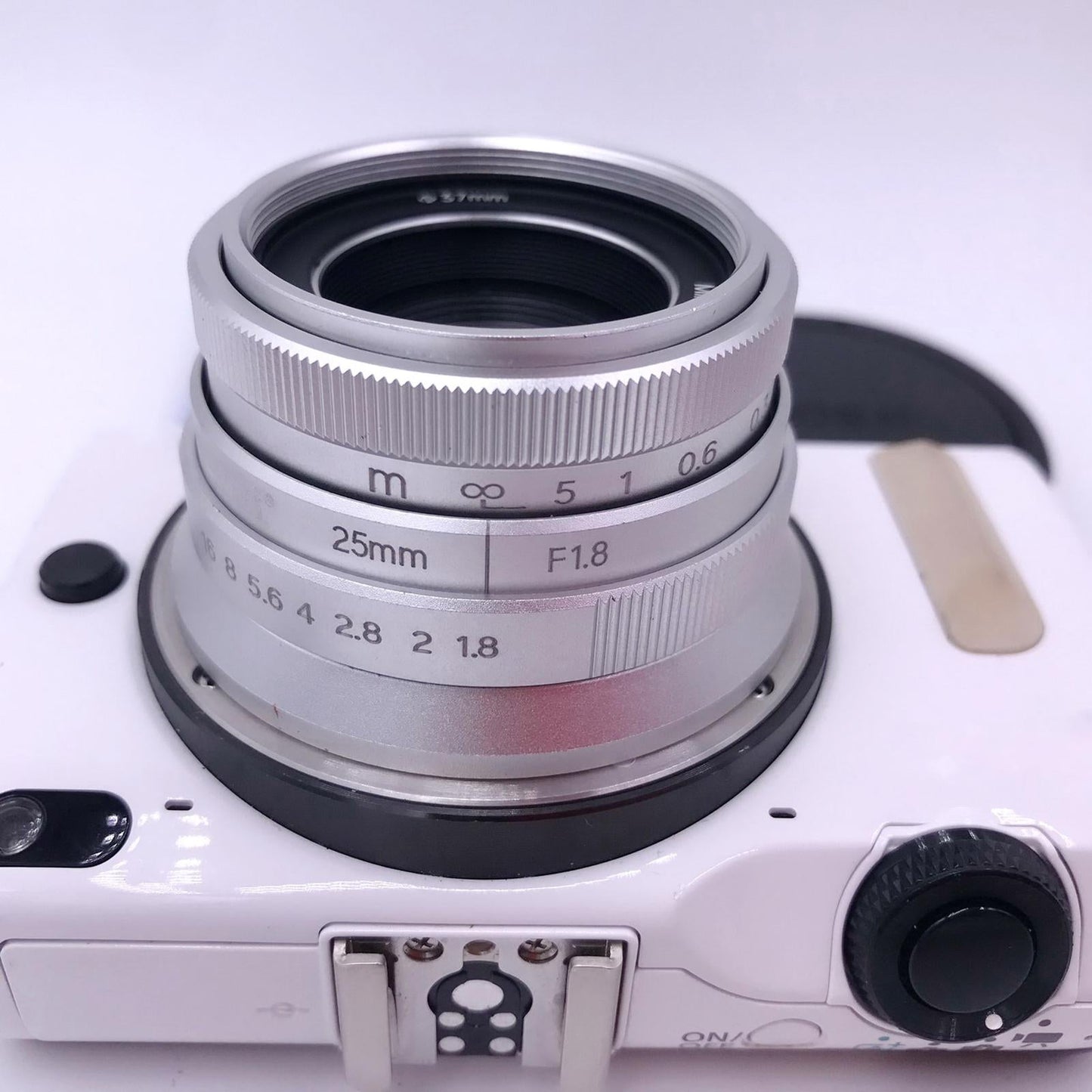 Prime Fixed Lens F/1.8 with Front Lens Cover for Micro Cameras  EOS M