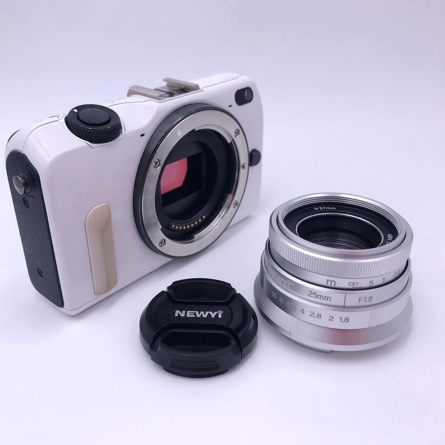 Prime Fixed Lens F/1.8 with Front Lens Cover for Micro Cameras  EOS M