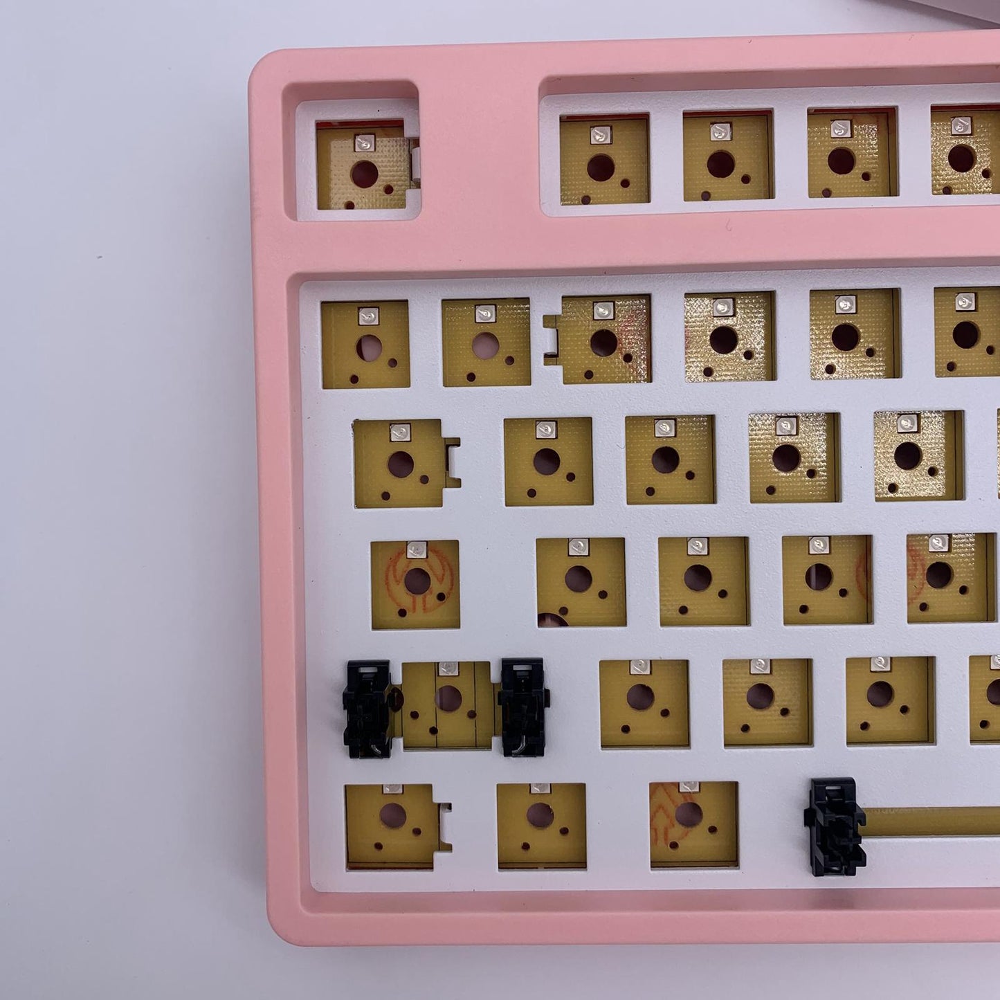 87 Key DIY Mechanical Keyboard Kit Hot-Swappable Switch Compact Pink