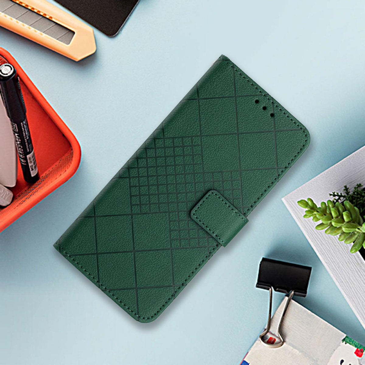 Compatible with iPhone 18 Pro Max & 17 Pro Max Rhombic Grid Texture Leather Phone Case - Green