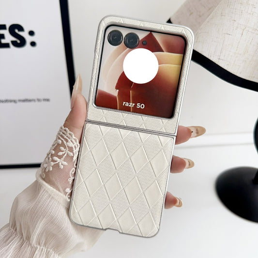 For Motorola Razr 50 Ultra Pearlescent Paint Diamond Shaped Checkered Leather Phone Case(Silver)