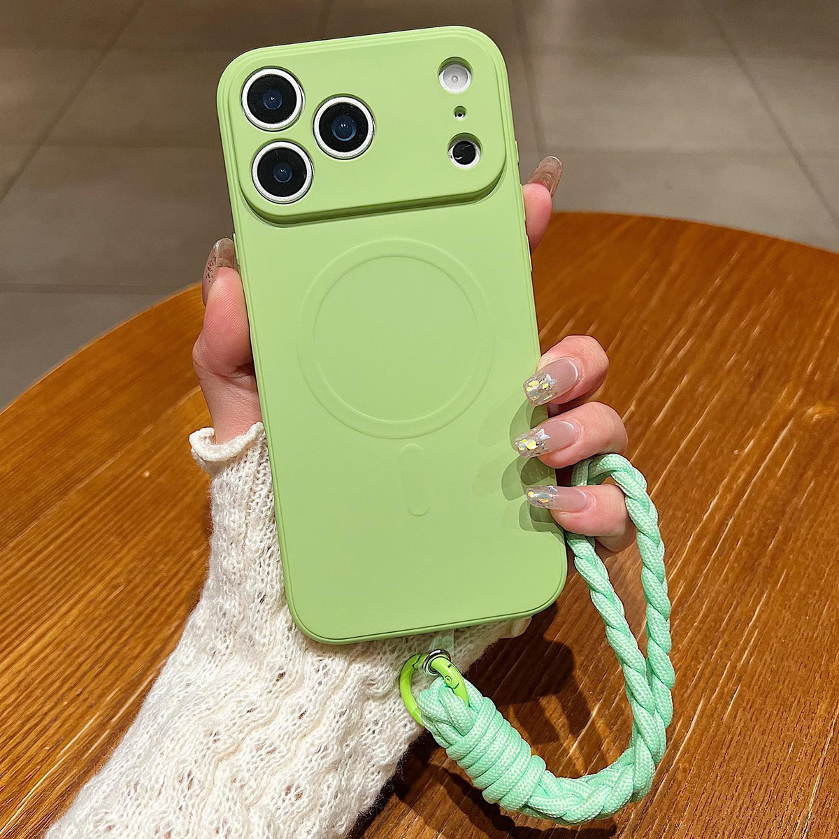 Compatible with iPhone 18 Pro Max Solid Color Liquid Silicone Magnetic Phone Case with Lanyard - Matcha Green