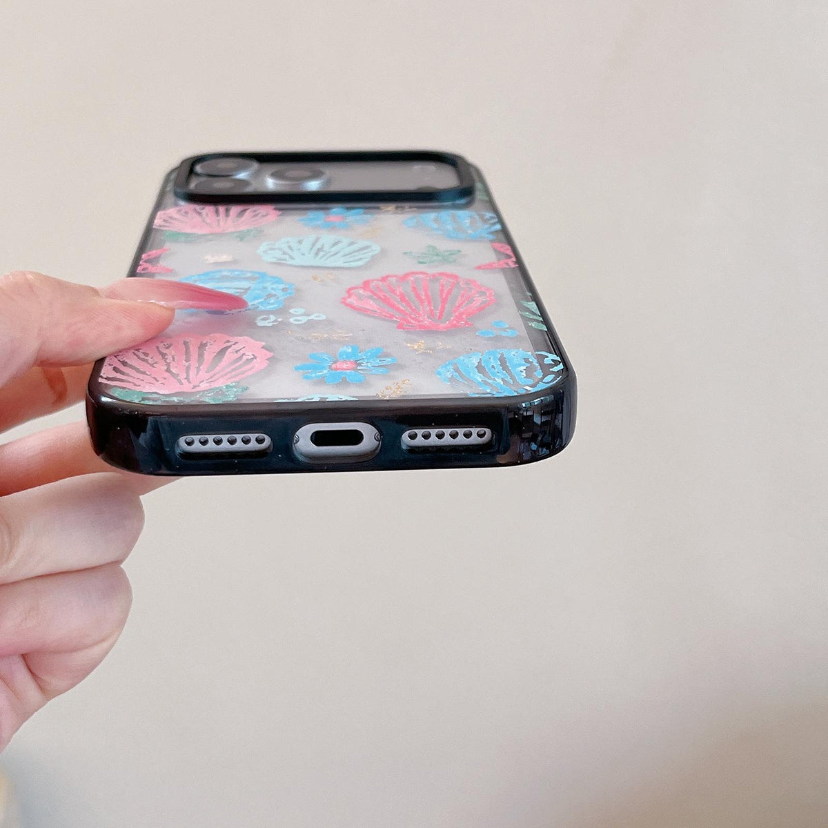 Compatible with iPhone 18 Pro & 17 Pro Seashell Bow Transparent Acrylic TPU Phone Case - Light Blue Seashell Bow