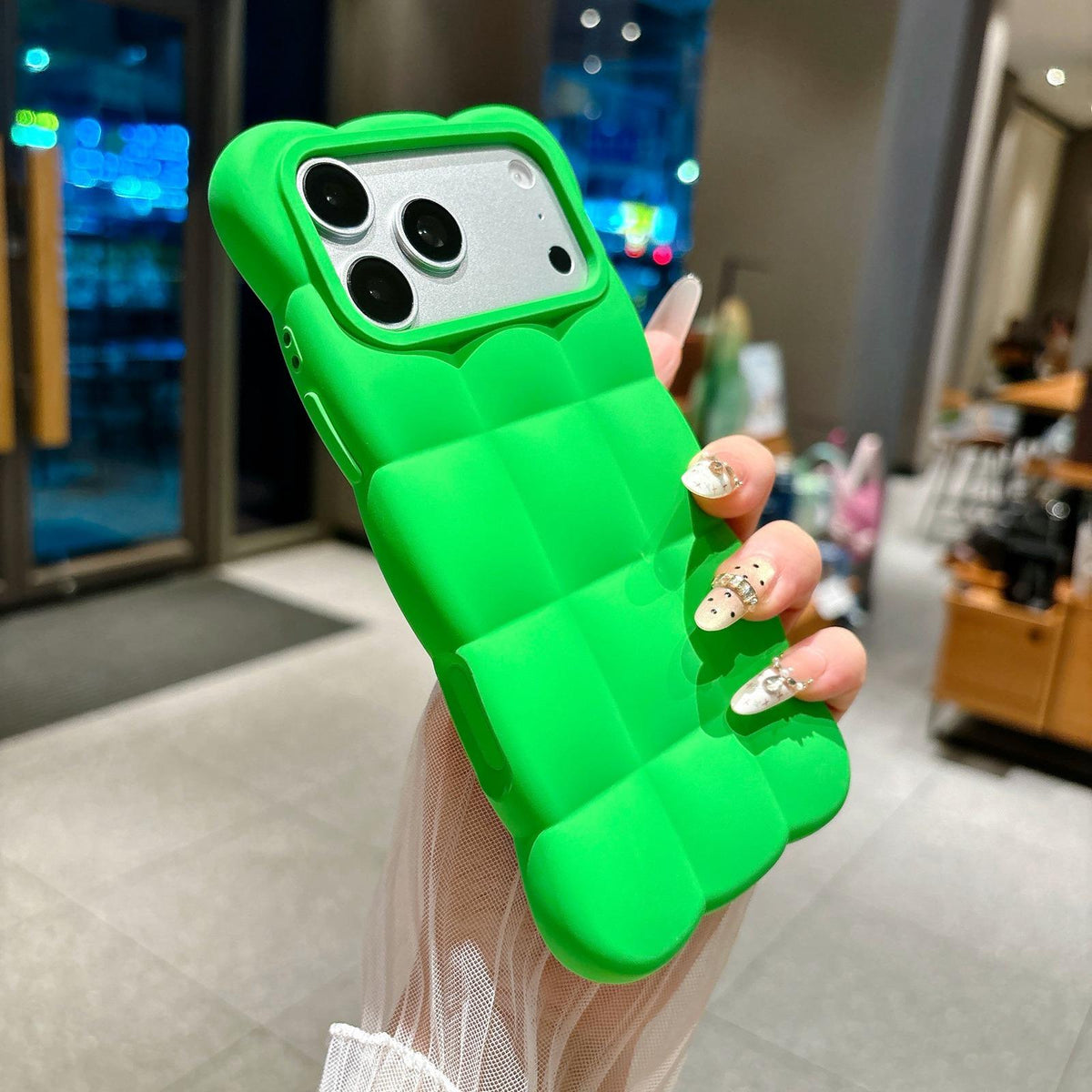 Compatible with iPhone 18 Pro Max Solid Color Cloud Square TPU Phone Case - Bright Green