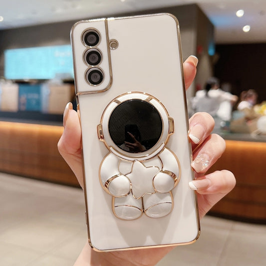 For Samsung Galaxy S24 5G Embrace Stars Electroplating Astronaut Holder Phone Case(White)