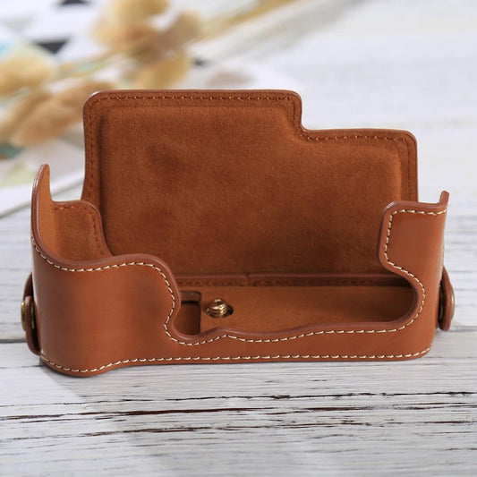 1/4 inch Thread PU Leather Camera Half Case Base for FUJIFILM X-E3 (Brown)