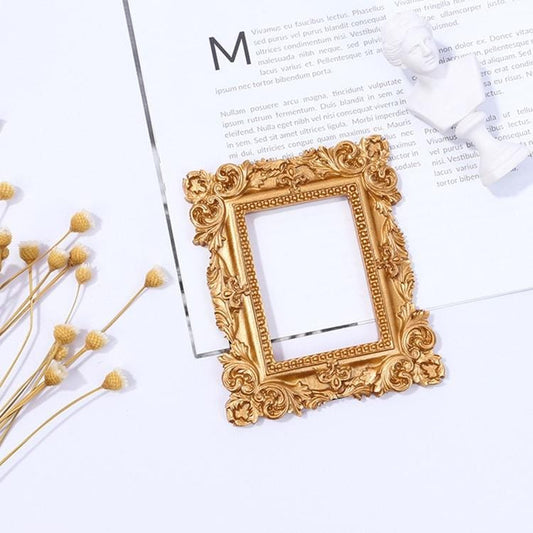 Vintage Gold Resin Mini Photo Frame Earrings Jewelry Decoration Photo Props (Square)