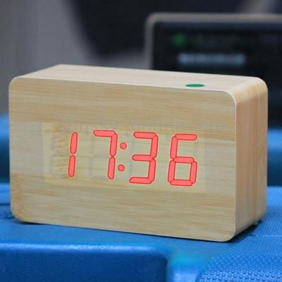 Red Number USB / Battery Wooden Clock with Voice Control (Green)