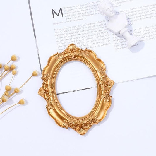 Vintage Gold Resin Mini Photo Frame Earrings Jewelry Decoration Photo Props (Oval)