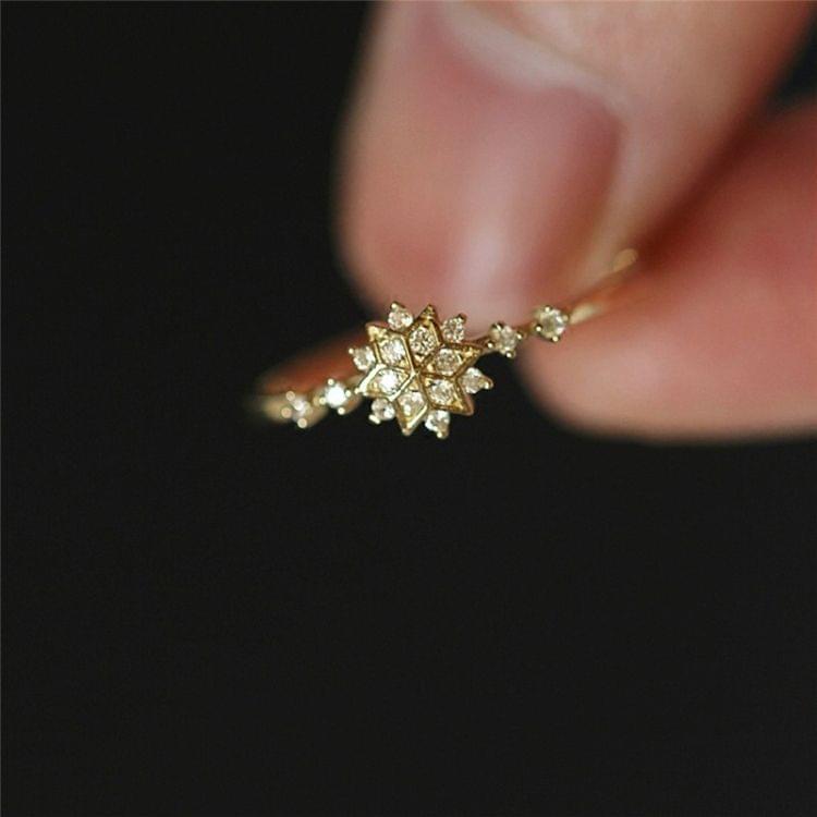 Women Sample Style Cute Snowflake Rings, Ring Size:6(gold)