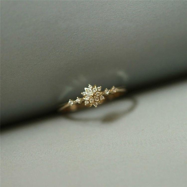 Women Sample Style Cute Snowflake Rings, Ring Size:6(gold)