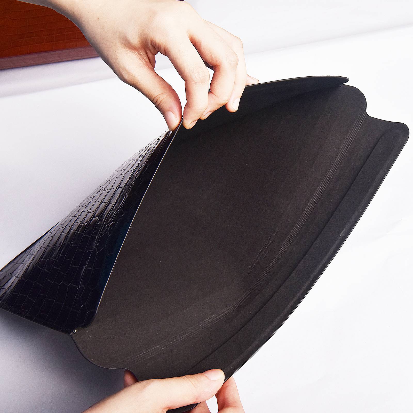 Wiwu 12 inch Laptop Bag for MacBook Storage Pouch Multifunction Crocodile Texture Genuine Leather Mouse Pad Notebook Computer Sleeve - Black