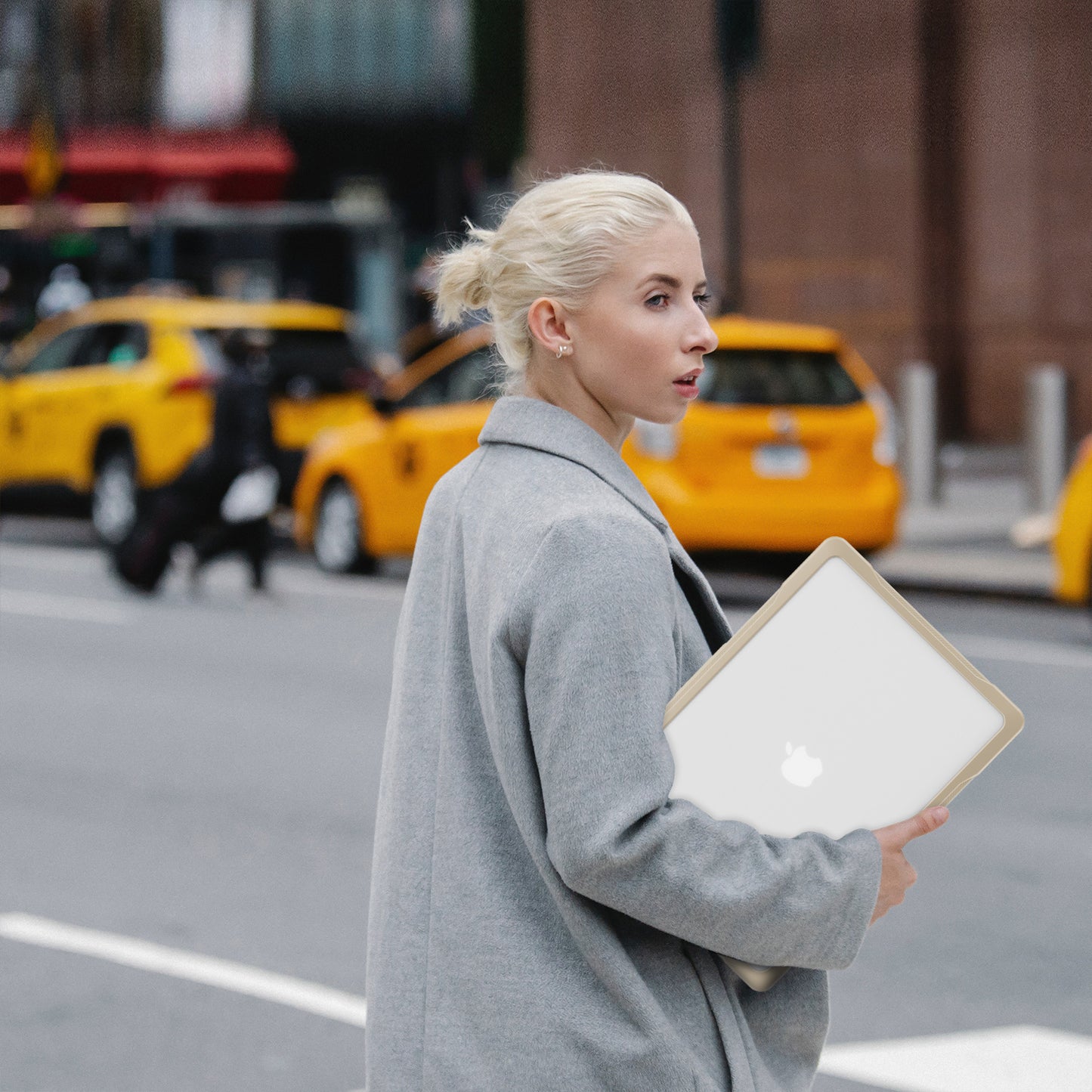 Sailor Series Laptop Case for MacBook Pro 13 inch (2016) A1706 A1708 / (2018) A1989 / (2019) A2159 / (2020) A2251 A2338 (M1 / M2) PC+TPU Shockproof Cover - Khaki