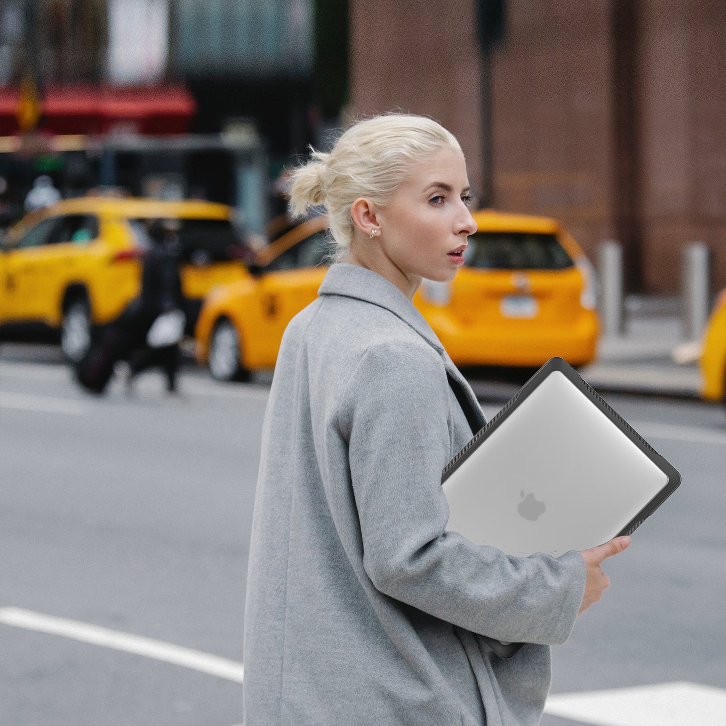 Sailor Series Laptop Case for MacBook Pro 13 inch (2016) A1706 A1708 / (2018) A1989 / (2019) A2159 / (2020) A2251 A2338 (M1 / M2) PC+TPU Shockproof Cover - Transparent