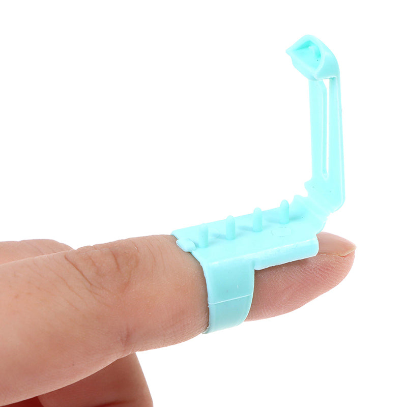 Plastic Finger Splitter Sweater Wool Knitting Tool 4 Yarn Guide Thimble Sewing Accessories - Baby Blue