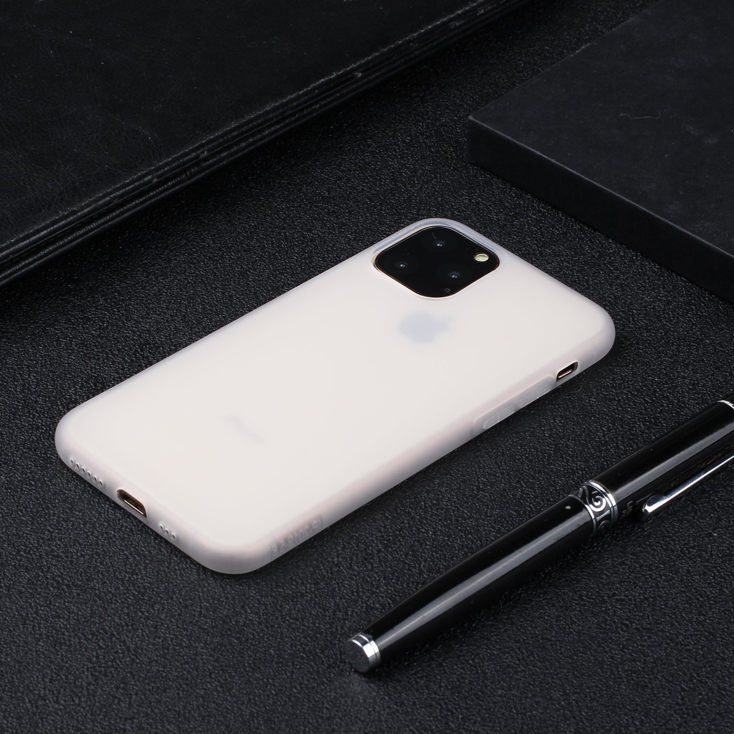 TPU Mobile Phone Cover For iPhone 15 Pro , Anti-Scratch Phone Shell Matte Design Phone Case - White