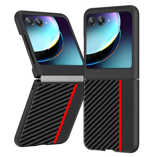 Uniqkart for Motorola Razr 40 Ultra 5G Anti-Drop Phone Case Fiber Carbon Texture PC Phone Cover - Black / Red