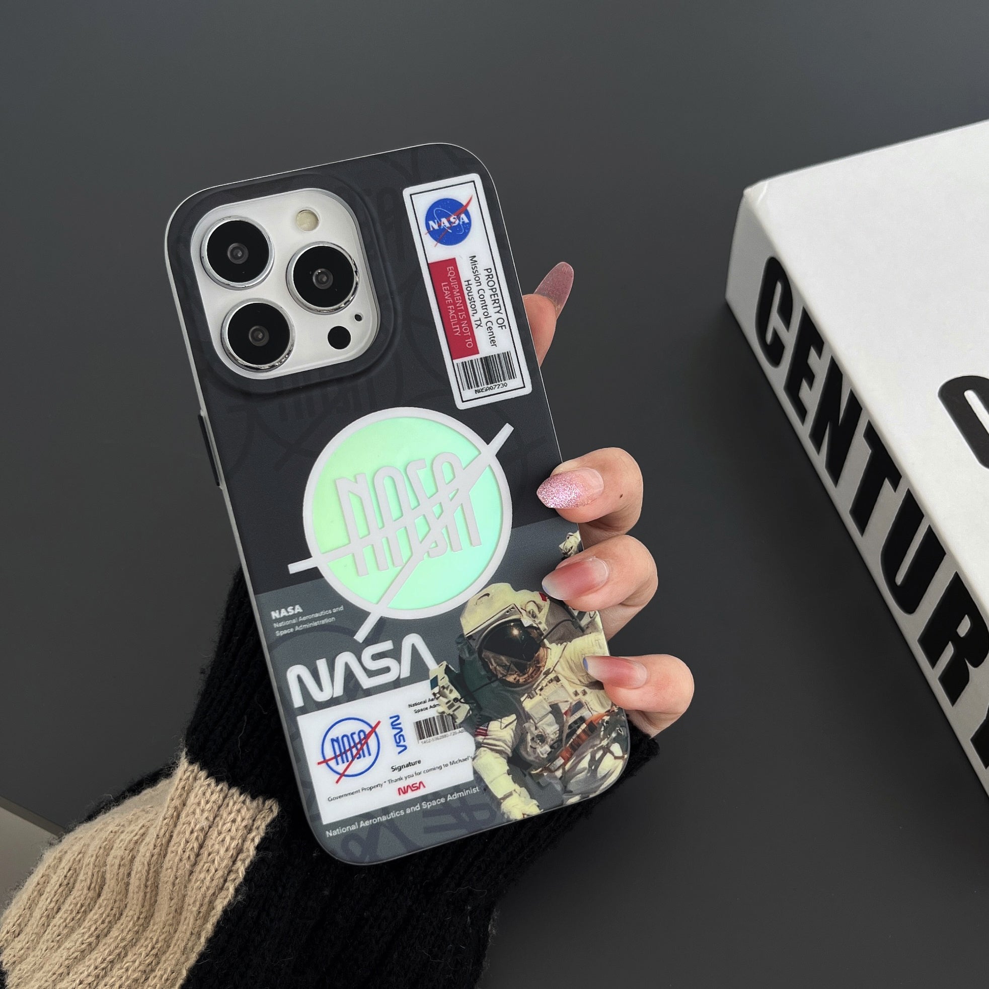 Uniqkart for iPhone 13 Pro PC+TPU Cover Astronaut Pattern Printing Phone Case Compatible with MagSafe - Black