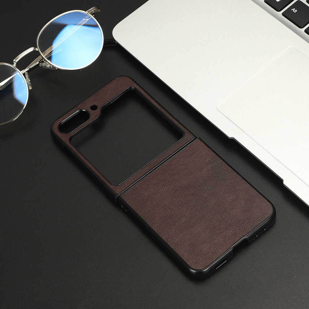 Uniqkart for Samsung Galaxy Z Flip5 5G Slim Phone Case Litchi Texture PU Leather Coated PC Protective Cover - Brown