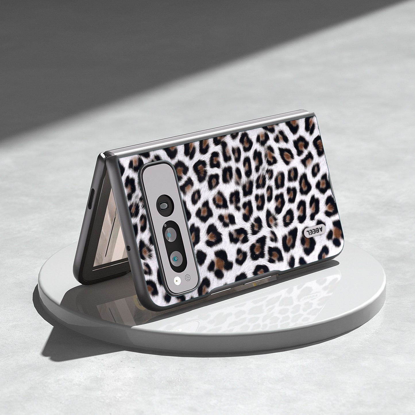 Uniqkart for Google Pixel Fold Anti-Scratch Cover Leopard Pattern PU Leather+PC Phone Case - Silver