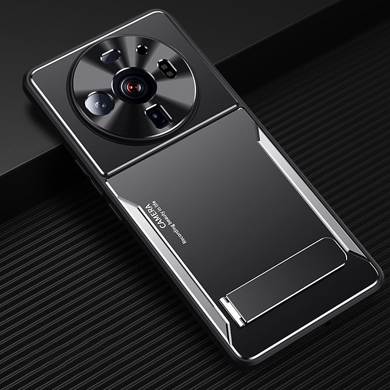 Anti-Scratch Phone Case For Xiaomi 12S Ultra 5G , Cell Phone Shell TPU+Aluminium Alloy Cover with Kickstand - Silver
