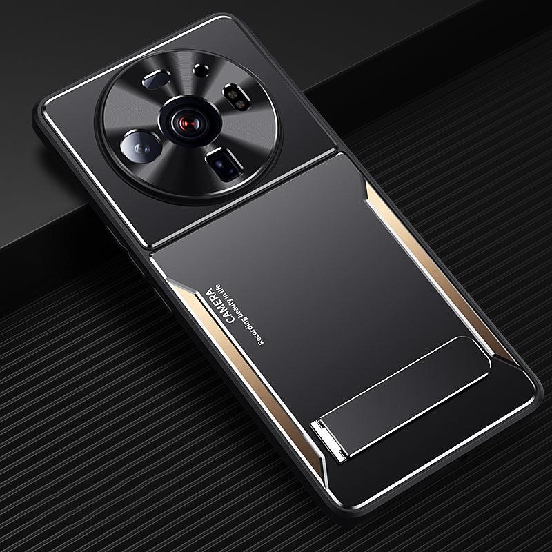 Anti-Scratch Phone Case For Xiaomi 12S Ultra 5G , Cell Phone Shell TPU+Aluminium Alloy Cover with Kickstand - Gold