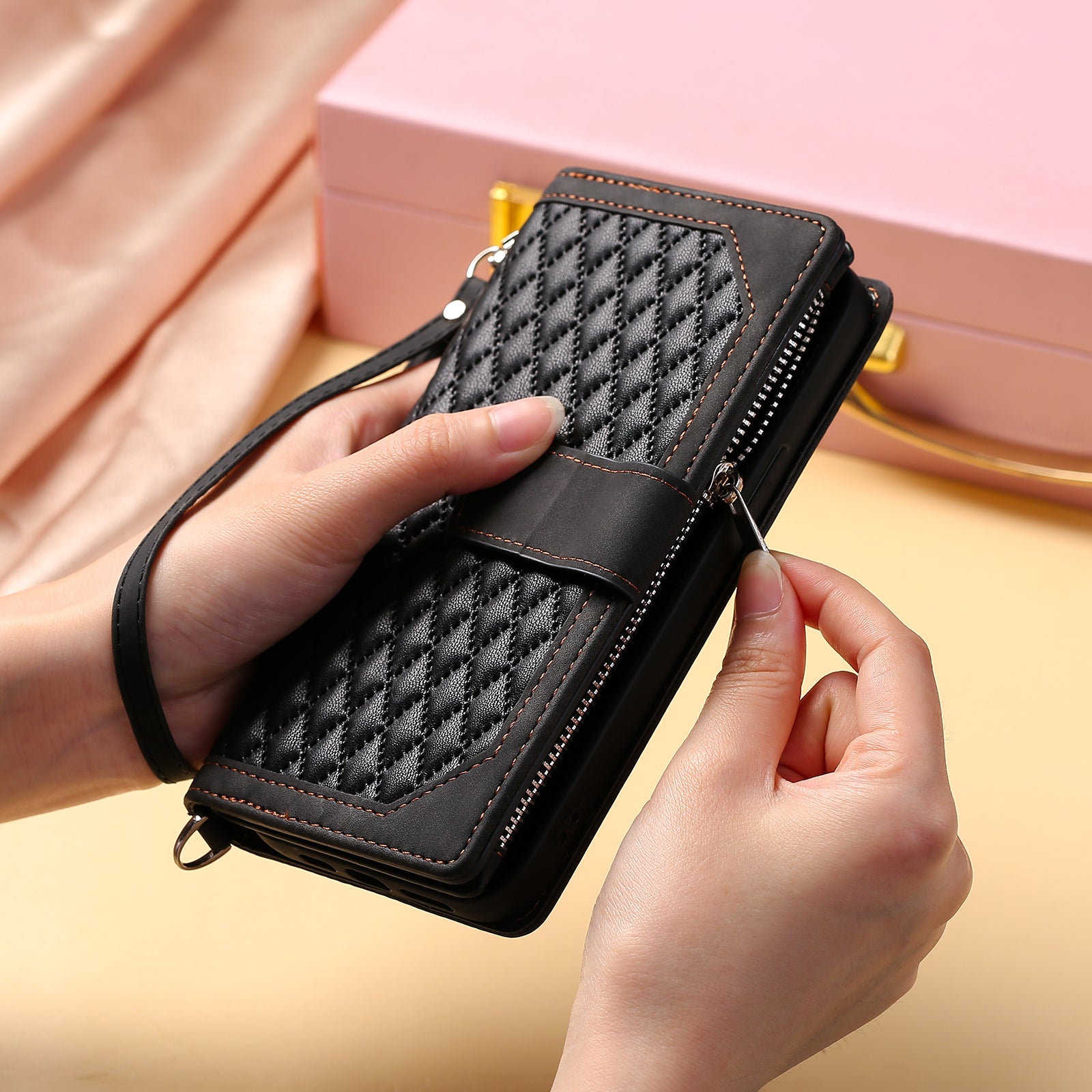 Zippered Wallet Phone Cover for iPhone 15 Pro PU Leather Flip Cover Rhombus Texture Anti-Drop Phone Case with Strap - Black