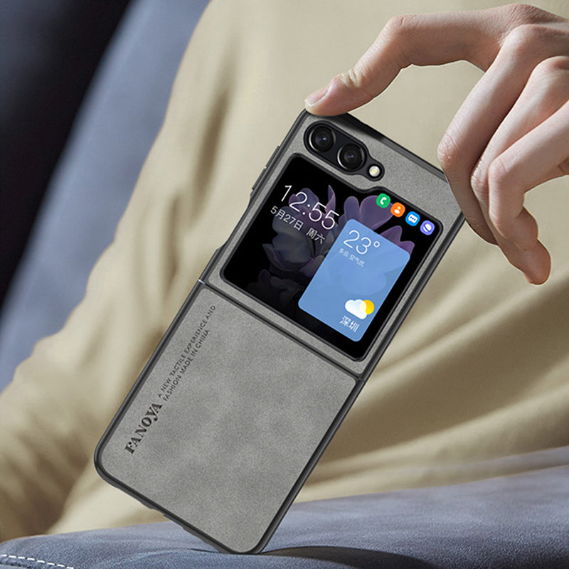 Uniqkart for Samsung Galaxy Z Flip5 5G Skin-Touch Feeling Cell Phone Case Anti-Scratch PU Leather+PC Phone Cover - Grey