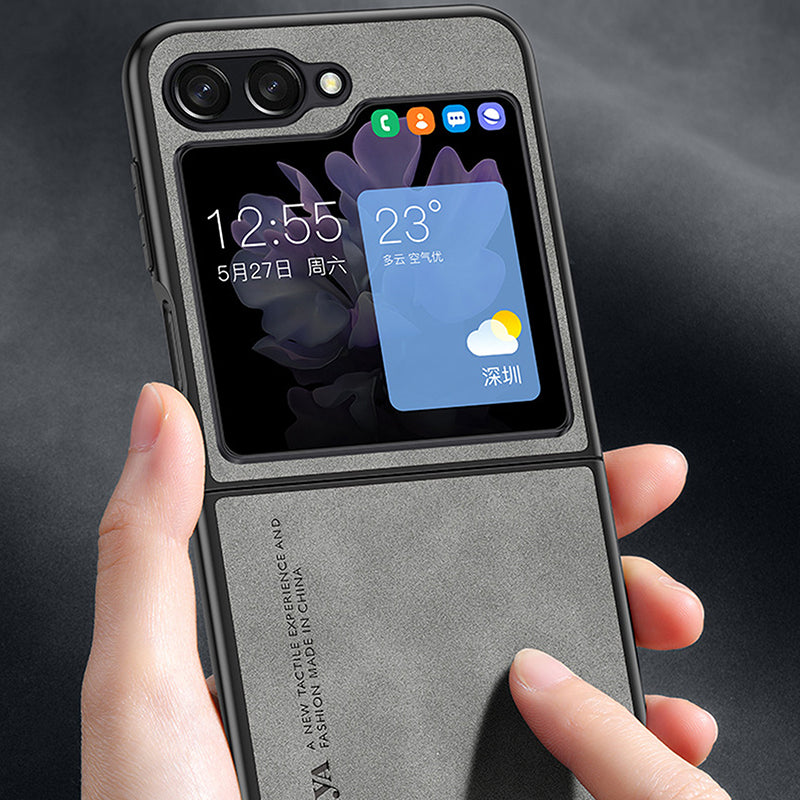 Uniqkart for Samsung Galaxy Z Flip5 5G Skin-Touch Feeling Cell Phone Case Anti-Scratch PU Leather+PC Phone Cover - Grey