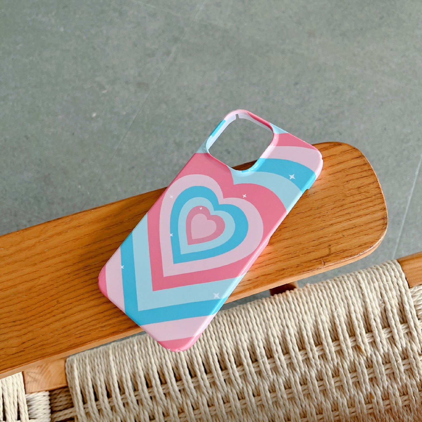 Uniqkart for iPhone 12 Pro Max 6.7 inch Hard PC Phone Case Pattern Printing Protective Glossy Phone Shell - Pink Blue Heart