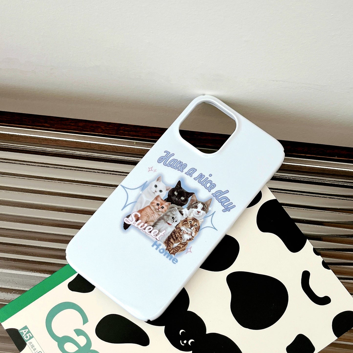 Hard PC Phone Cover for iPhone 12 Pro 6.1 inch Pattern Printing Anti-Drop Glossy Phone Case - Sweet Cats