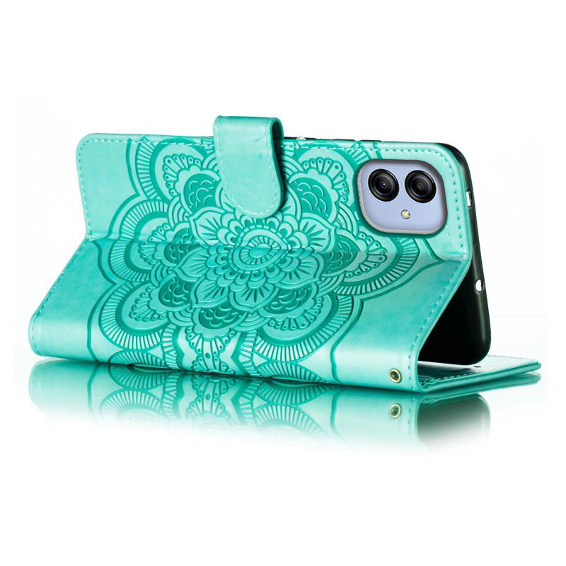 Uniqkart for Samsung Galaxy A04e 4G / M04 4G / F04 4G Stand Phone Case Imprinting Mandala Flower Flip PU Leather Magnetic Protective Cover - Green