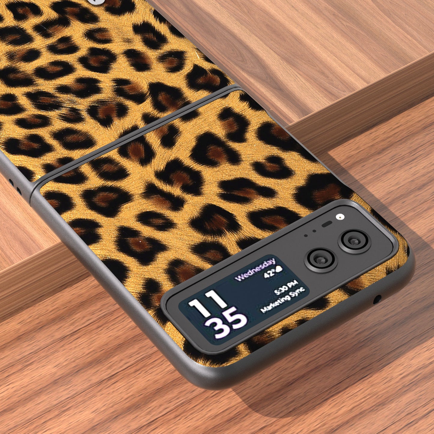 Uniqkart for Motorola Razr 40 5G Leopard Texture Phone Cover PU Leather + PC Scratch Resistant Case - Champagne Gold