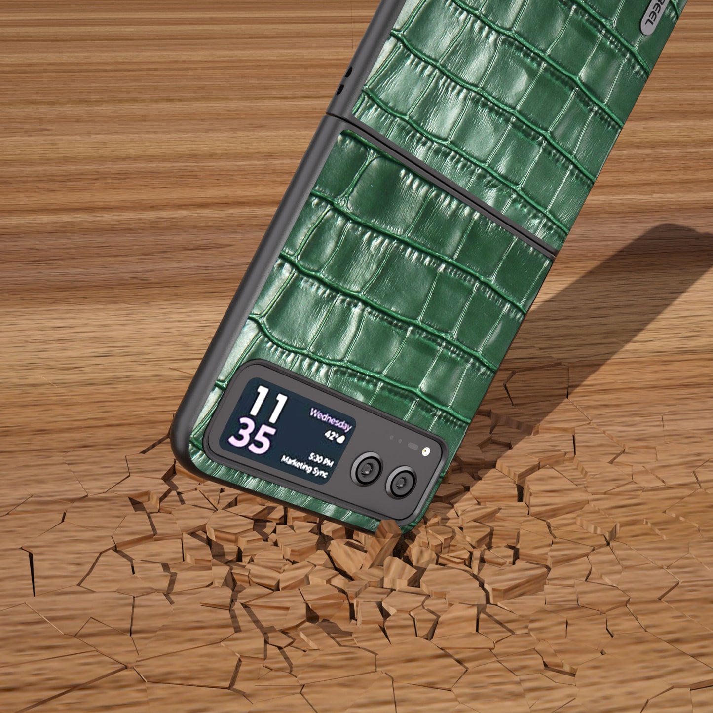 Crocodile Texture Phone Case for Motorola Razr 40 5G Cowhide Leather Coated PC Cover - Green