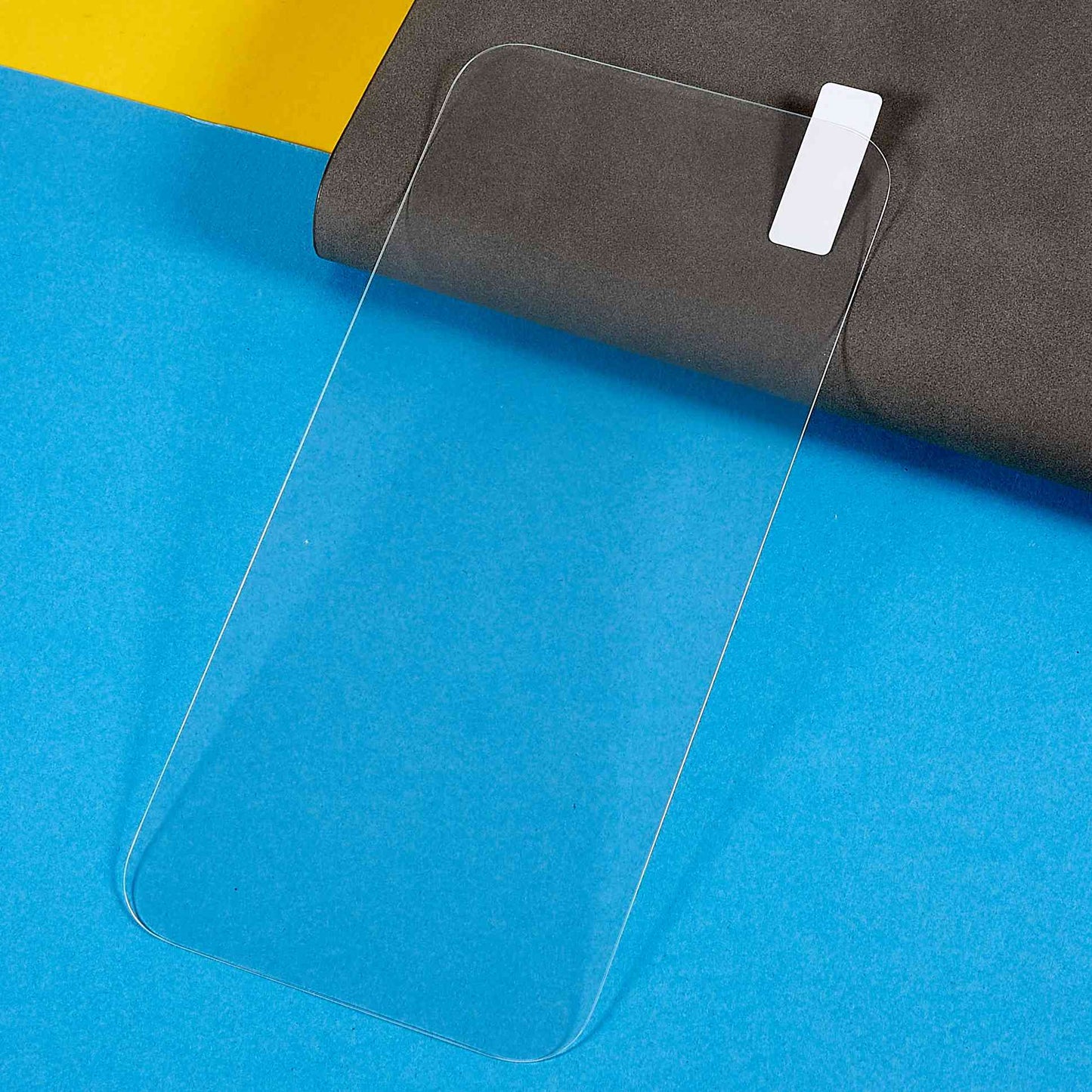 Uniqkart for iPhone 15 Pro Arc Edge Screen Protector 0.3mm HD Anti-explosion Tempered Glass Screen Film