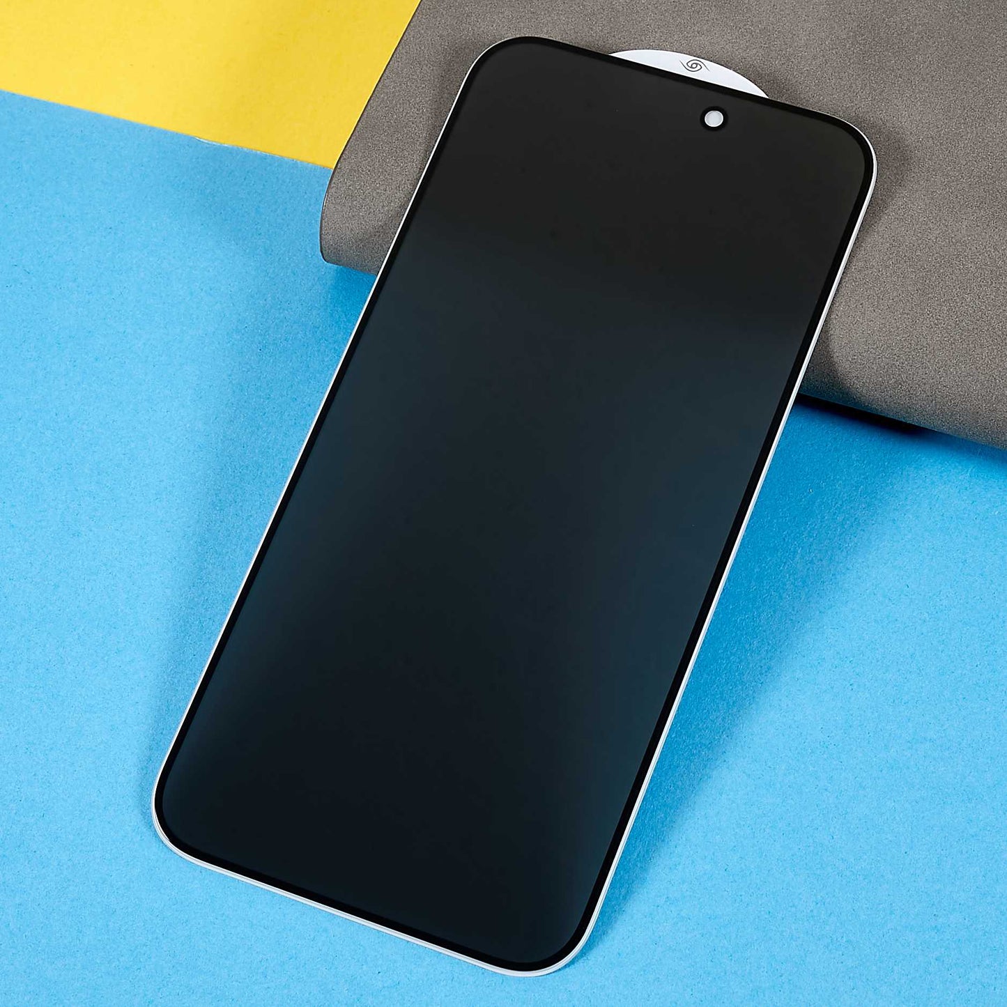 Uniqkart for iPhone 15 Pro Max Anti-Spy Screen Protector Full Coverage Silk Printing Side Glue Tempered Glass Film