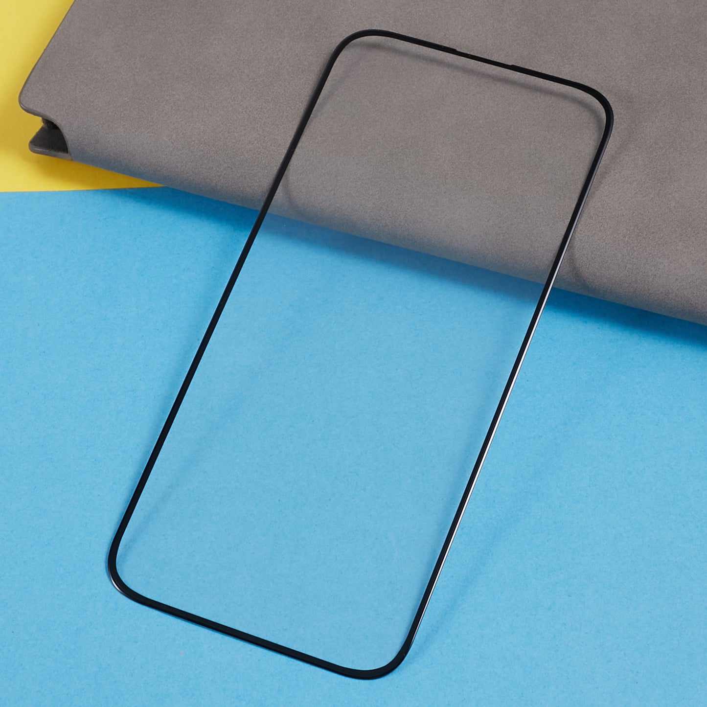 Uniqkart For iPhone 15 Pro Silk Printing Screen Protector High Aluminum-silicon Glass 3D Arc Edge Cold Carving Full Glue Film