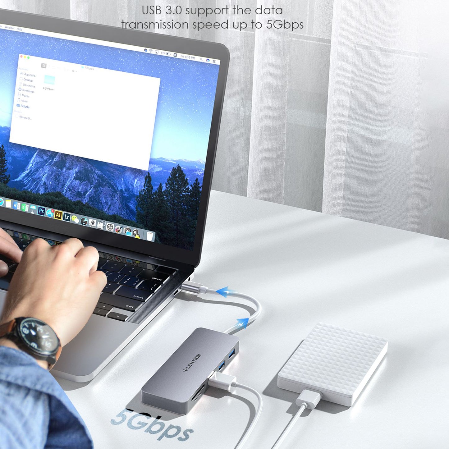Uniqkart C15 USB-C Hub 3 USB-A 3.0 Ports Adapter SD / TF Card Reader Aluminum Alloy Converter - Grey