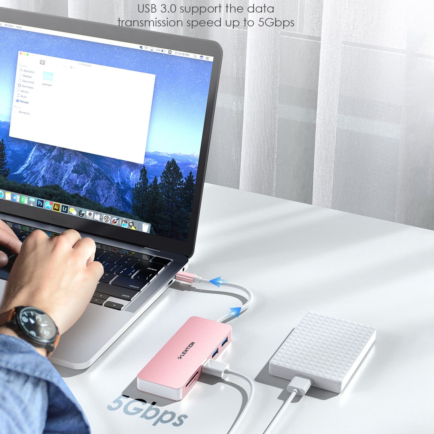 Uniqkart C15 USB-C Hub 3 USB-A 3.0 Ports Adapter SD / TF Card Reader Aluminum Alloy Converter - Rose Gold