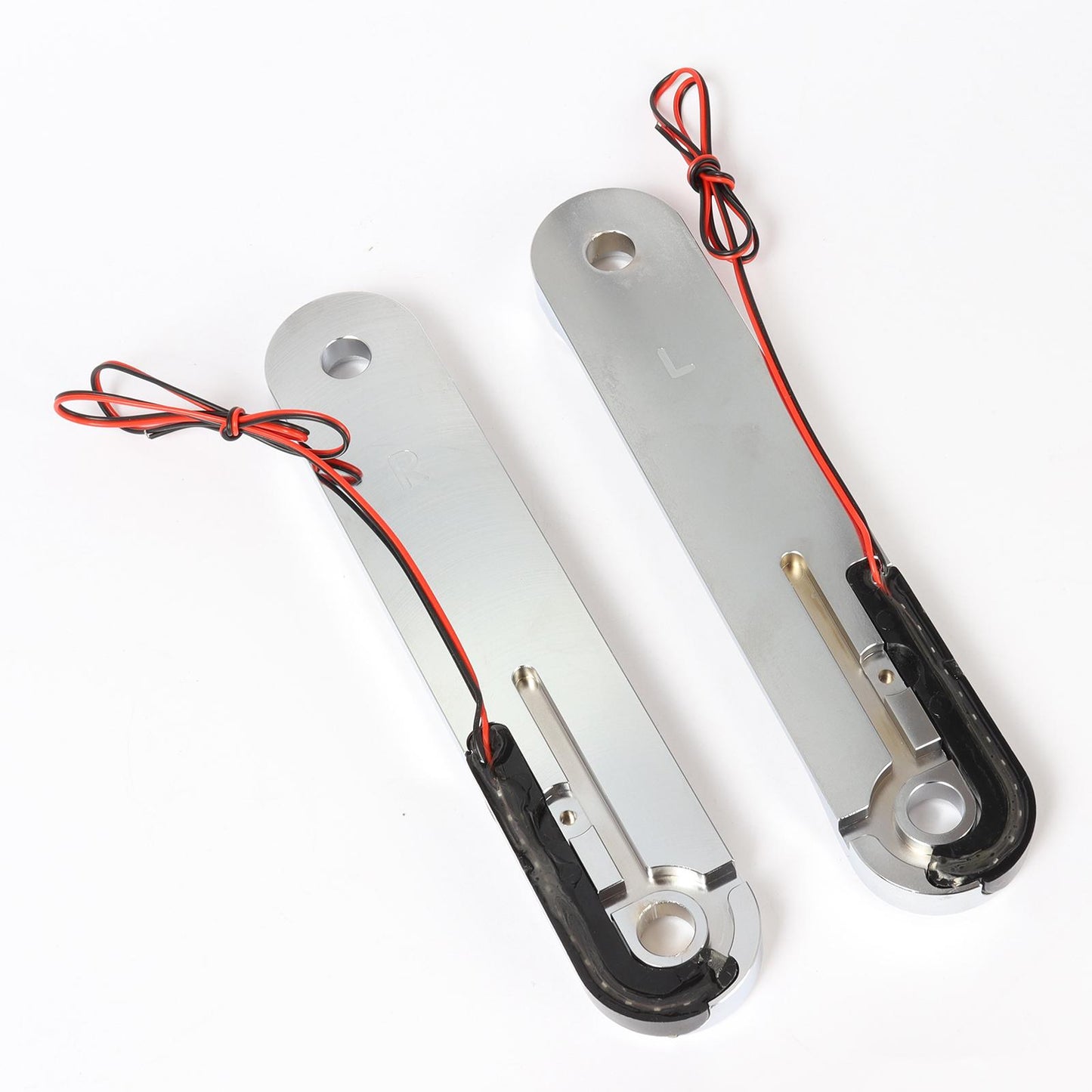 Front LED Flush Fork Turn Signal Brackets For Harley Touring 96-13 Silver A