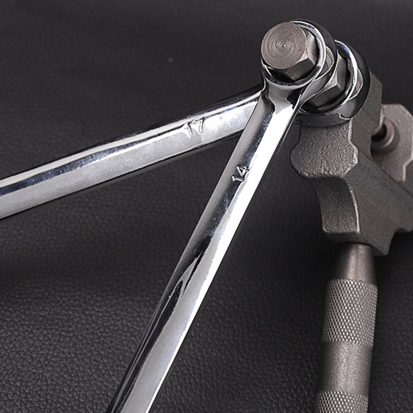 Chain Breaker Splitter Tool Pin Remover Riveting 420 428 530 Chain Breaker