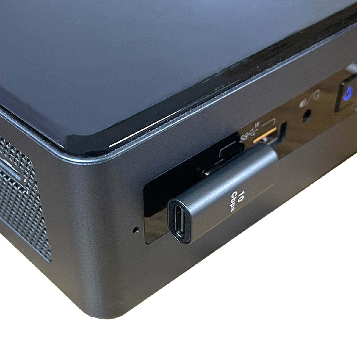 UC-067-LP Type-C Female 90 Degrees Left Angled to USB 3.0 Type-A Male Data Adapter for Laptop Desktop PC